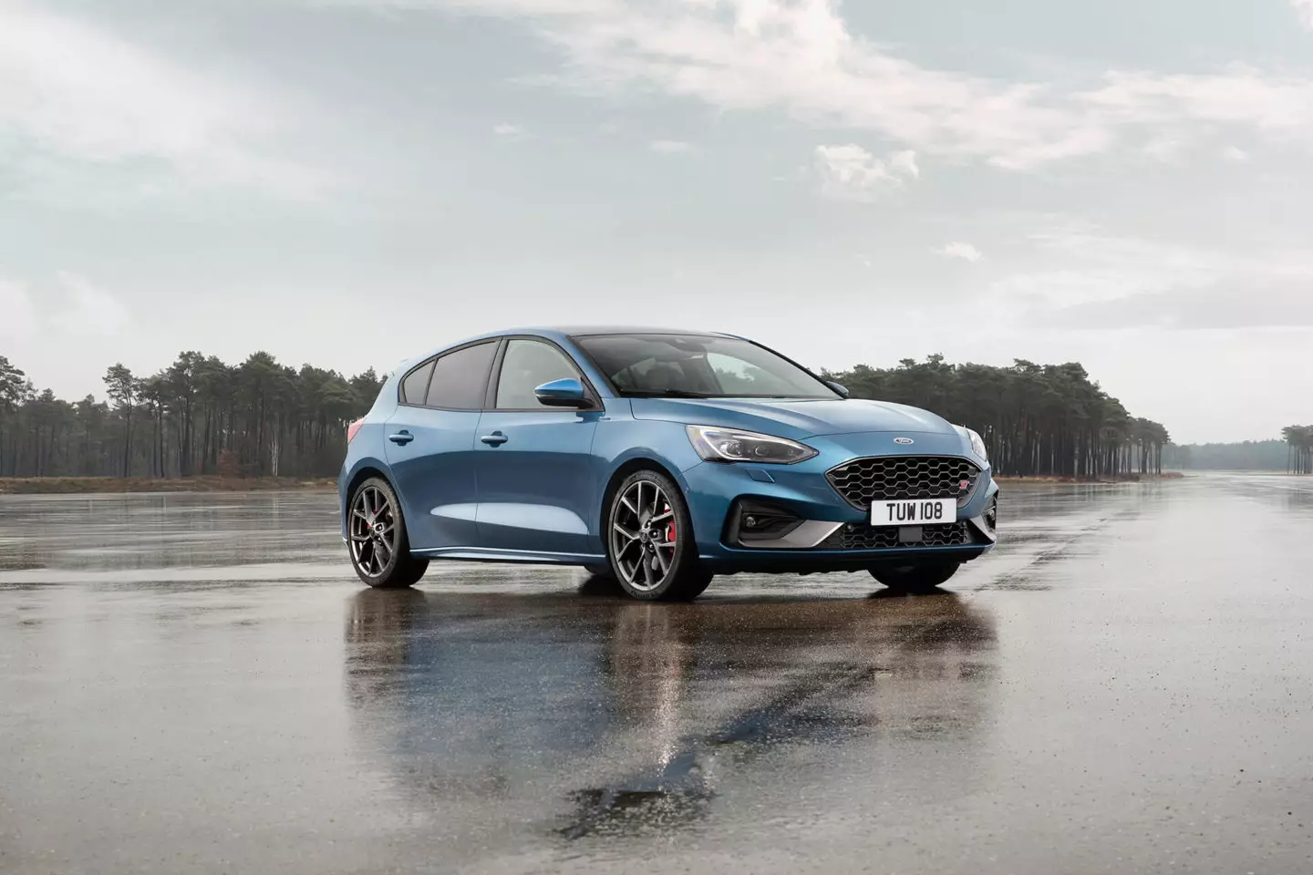 Ford Focus ST 2019 година