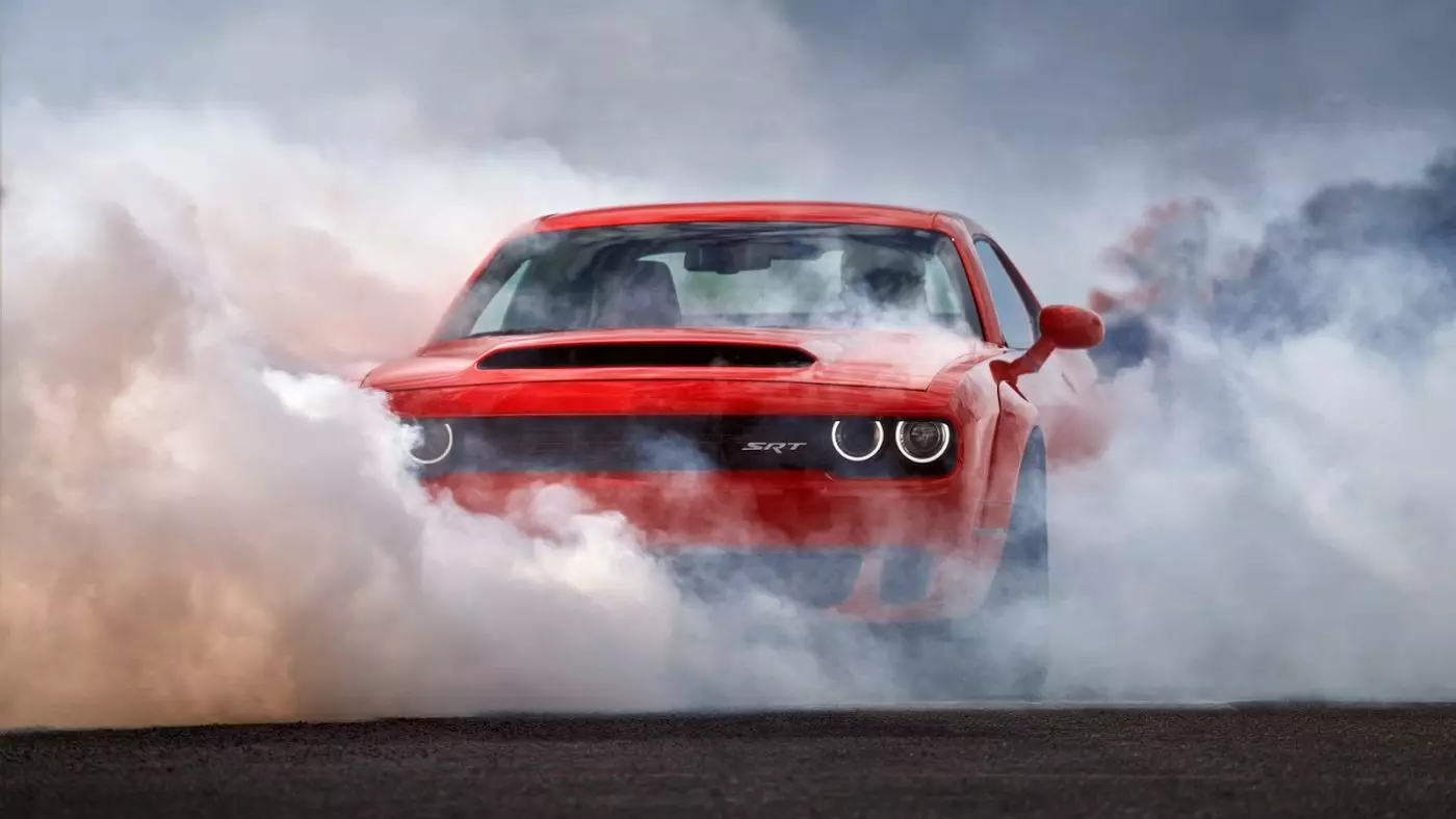 Dodge tartame Hellcat