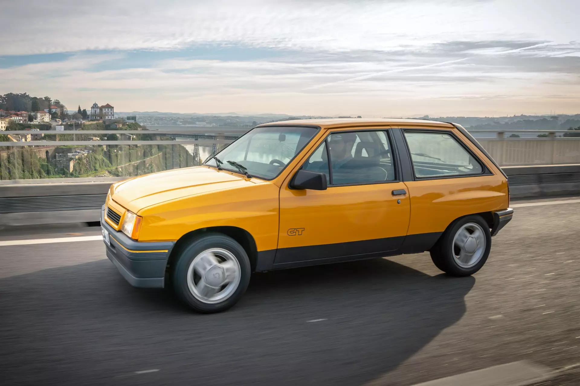 Ritka '87-es Opel Corsa GT-t fedeztek fel Portóban 7332_2