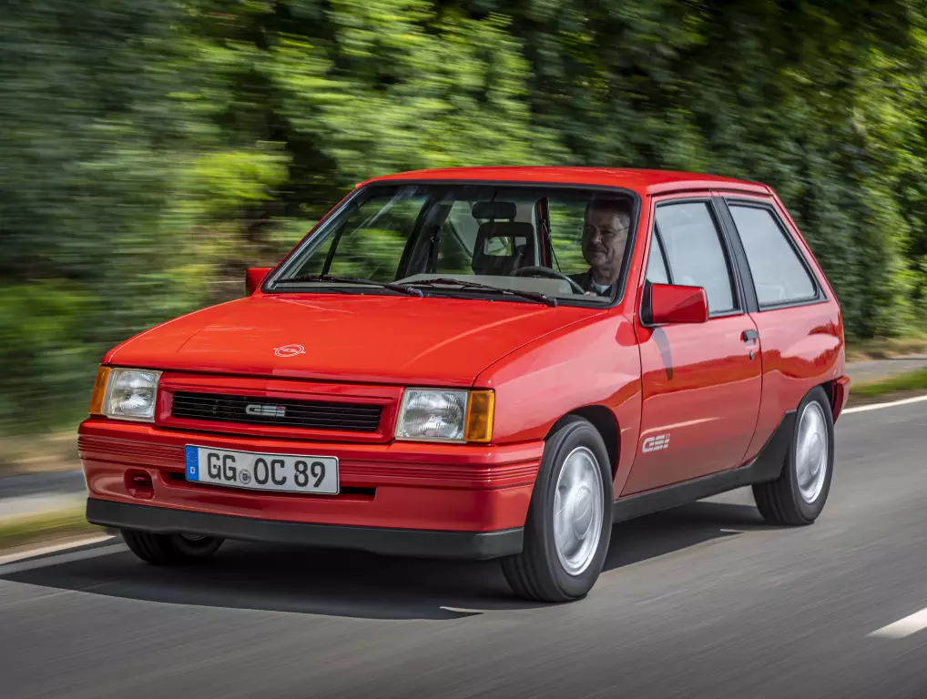 Selten '87 Opel Corsa GT zu Porto entdeckt 7332_3