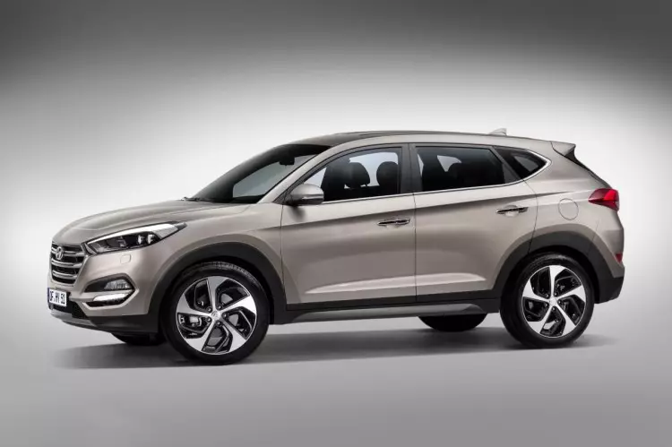 ក្រុមហ៊ុន Hyundai-tucson-2015-2