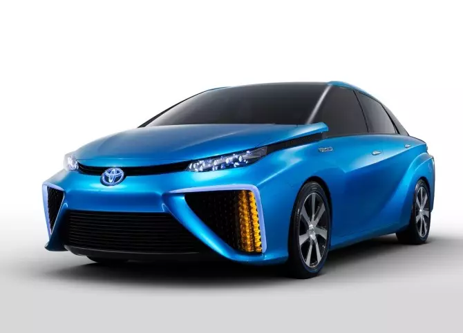 Toyota-FCV_Koncept_2013_01