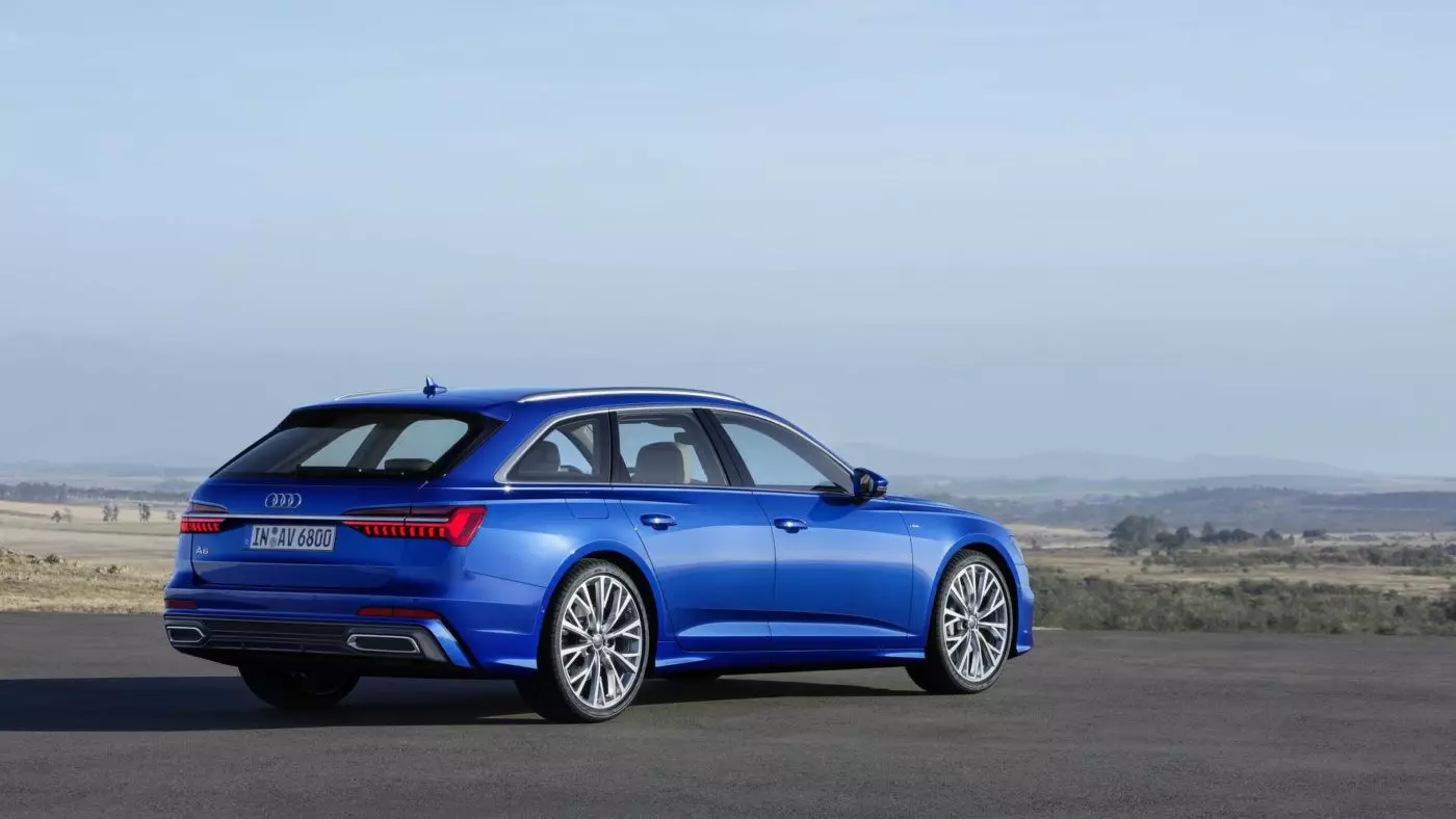 Audi A6 Avant 2019 года