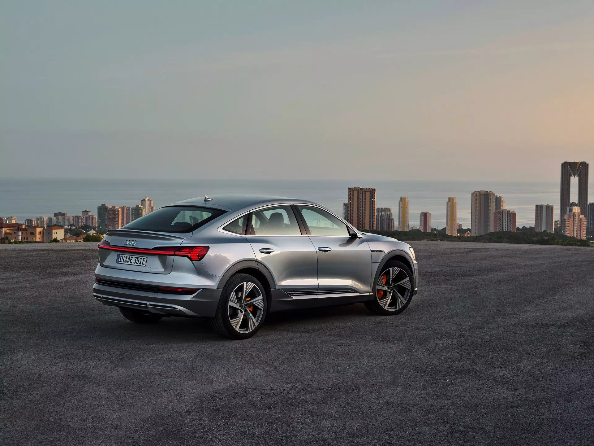 Audi e-tron Sportback 2020 года