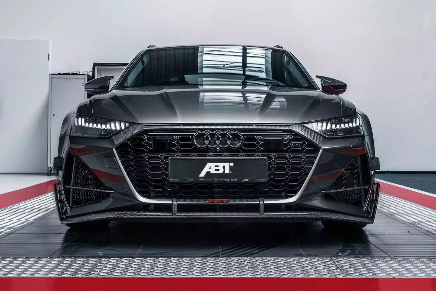 ऑडी RS6-R