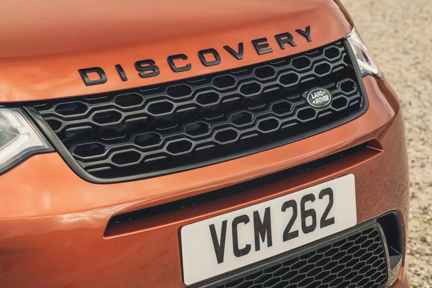 “Land Rover Discovery Sport”