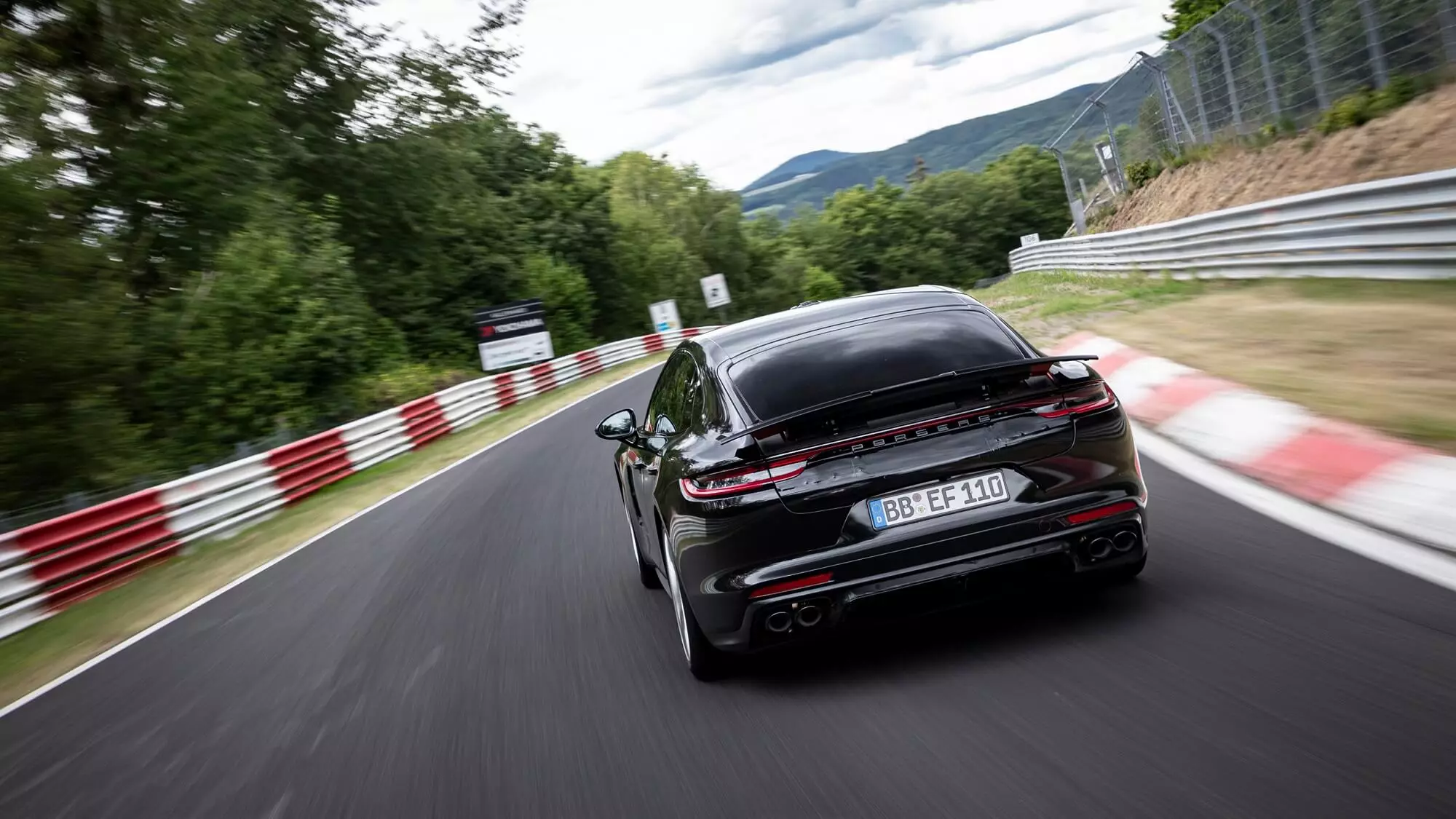 Porsche Panamera-record