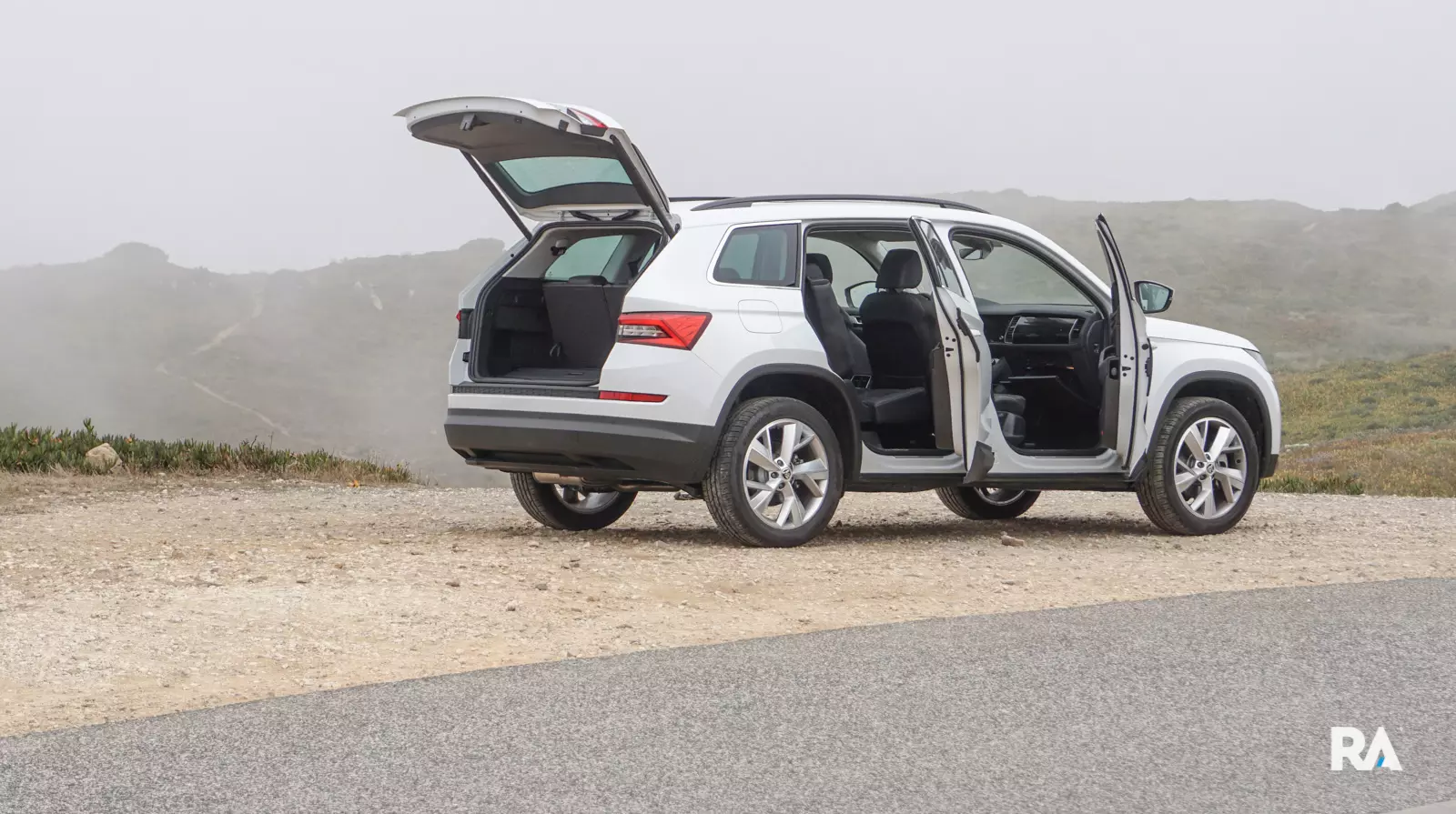 Skoda Kodiaq. natural nga pamilyar 7754_8