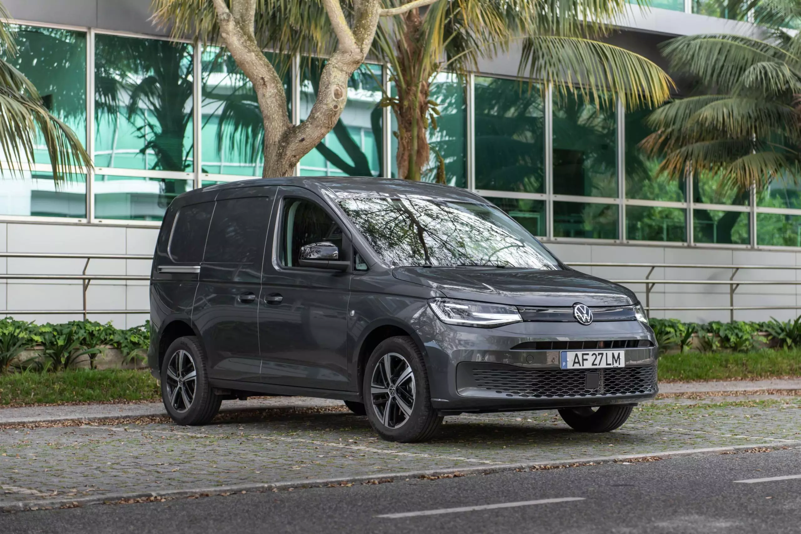 Ne testuam Volkswagen Caddy të ri. A jeni një bashkëpunëtor i mirë?