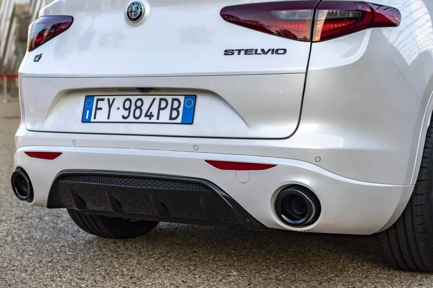 אלפא רומיאו Stelvio Veloce Ti