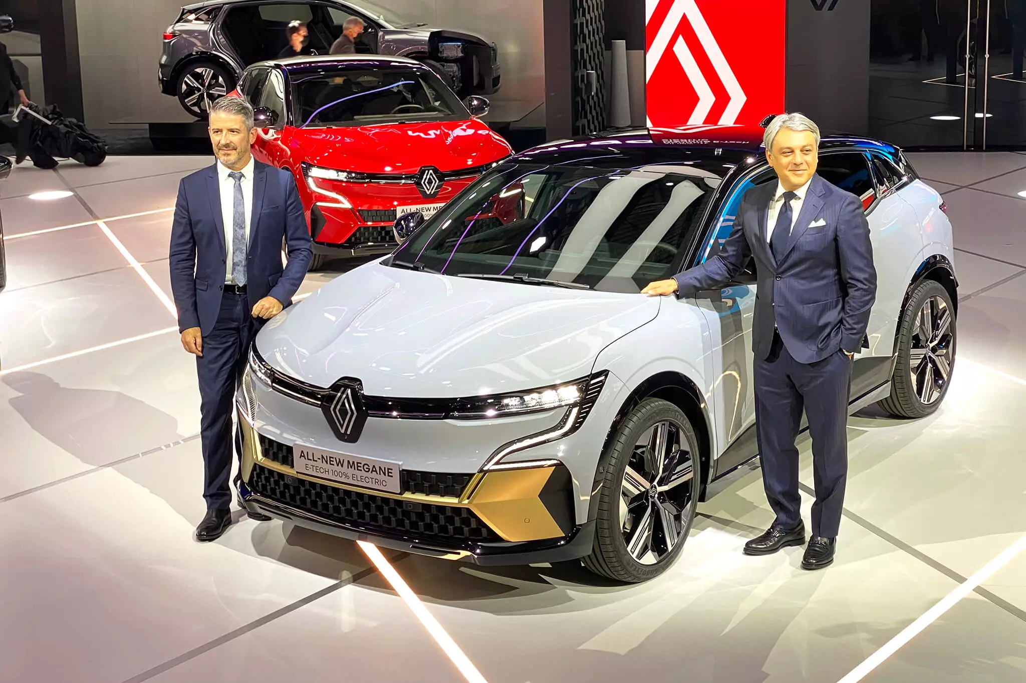 Renault Mégane E-Tech Electric med Luca de Meo og Gilles Vidal.