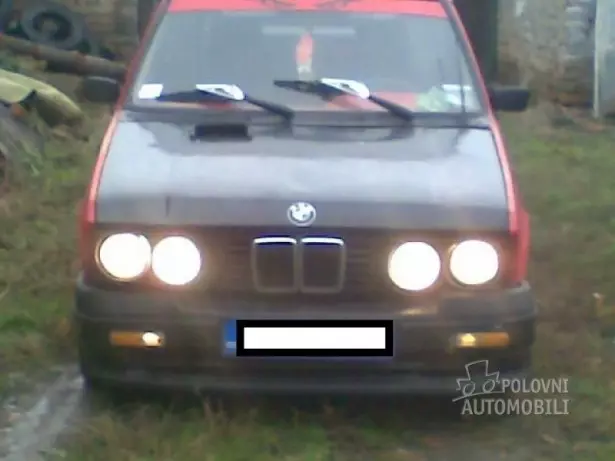 A 1987 Yugo 55 is for sale... ຫຼືມັນແມ່ນ BMW? 7996_1