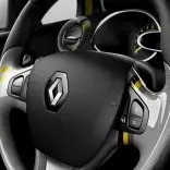 Mae Renault Clio 2013 yn disgleirio yn «gartref» 8043_12