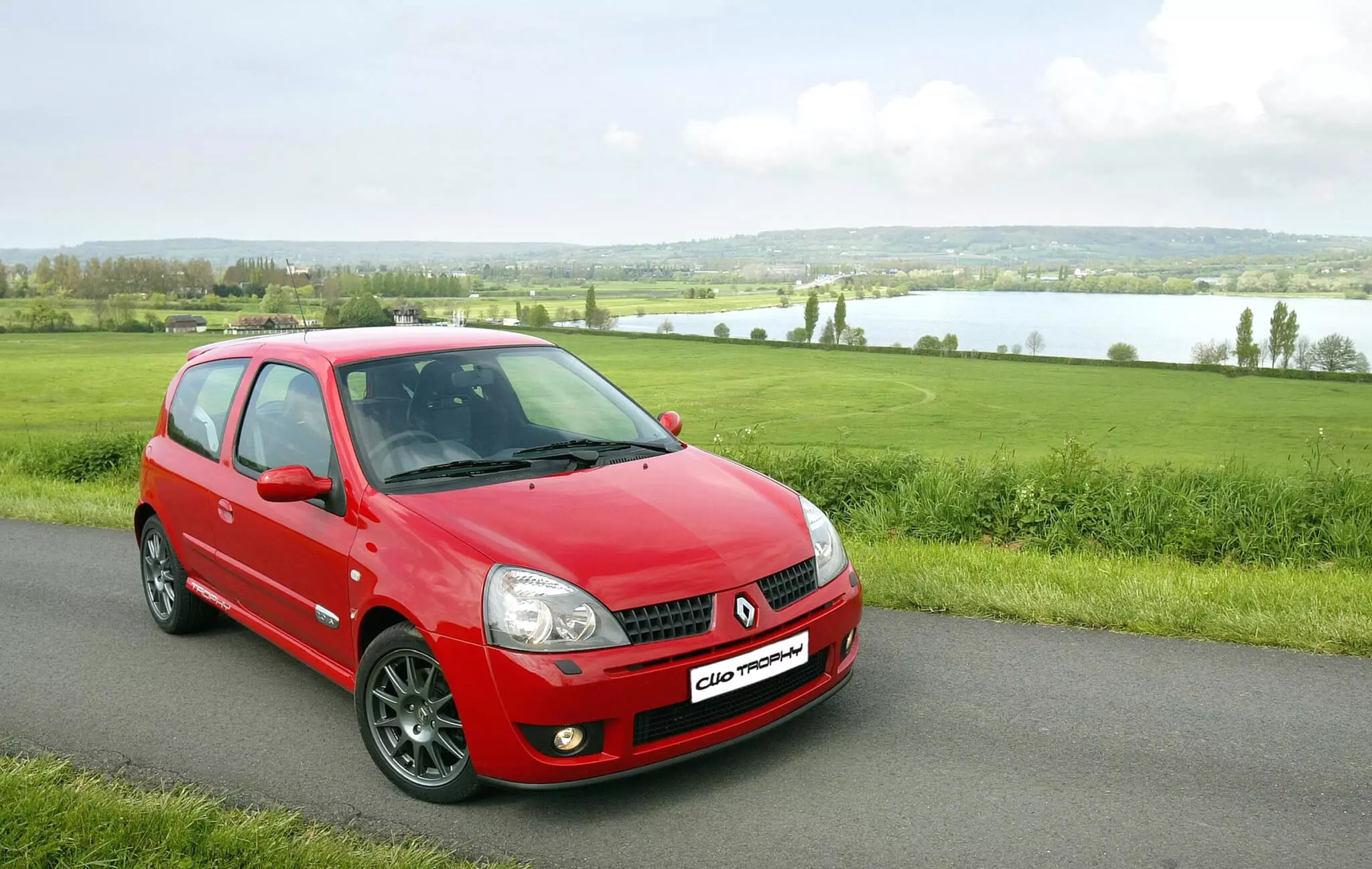 Trofi Renault Clio R.S. 182