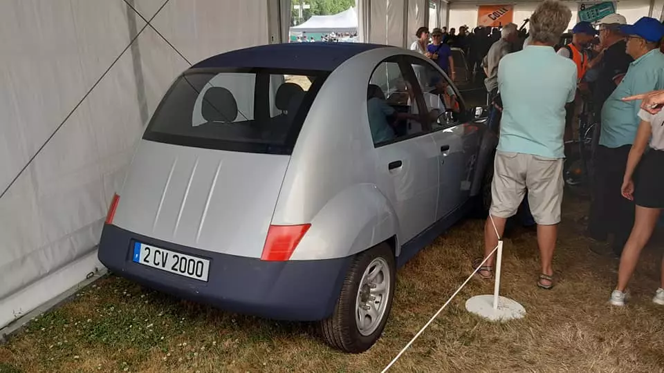 シトロエン2CV2000