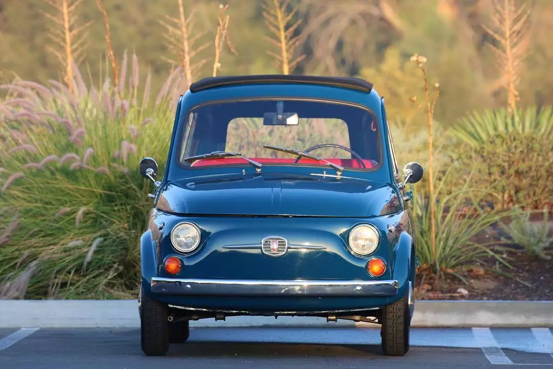 Fiat 500 Giardiniera EV abandonado