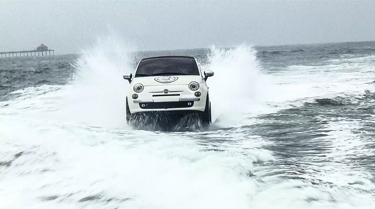 Motoscafo Fiat 500: anche la famiglia 500 sa nuotare! 8158_4