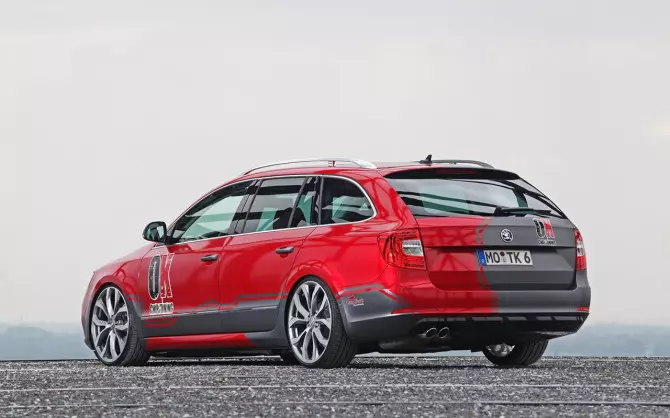 2013-OK-Chiptuning-Skoda-Superb-Static-1-1280x800