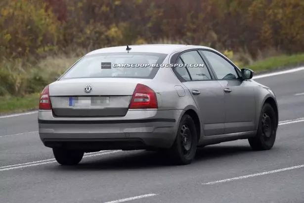 Bhuaigh Skoda duais “Duaithníocht na Bliana” do Skoda Octavia 2013 nua 8238_4