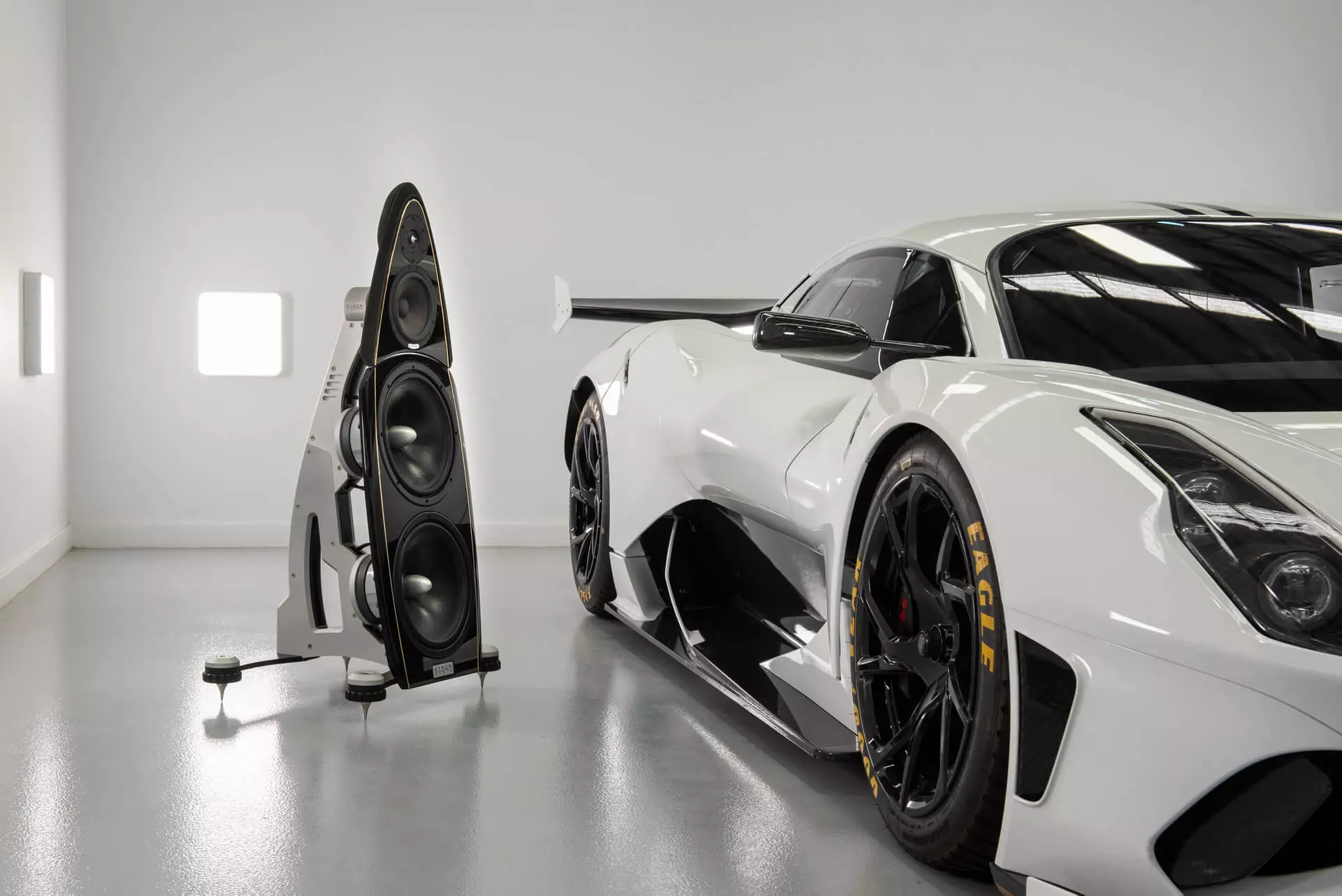 Brabham BT62 ශ්‍රව්‍ය පද්ධතිය