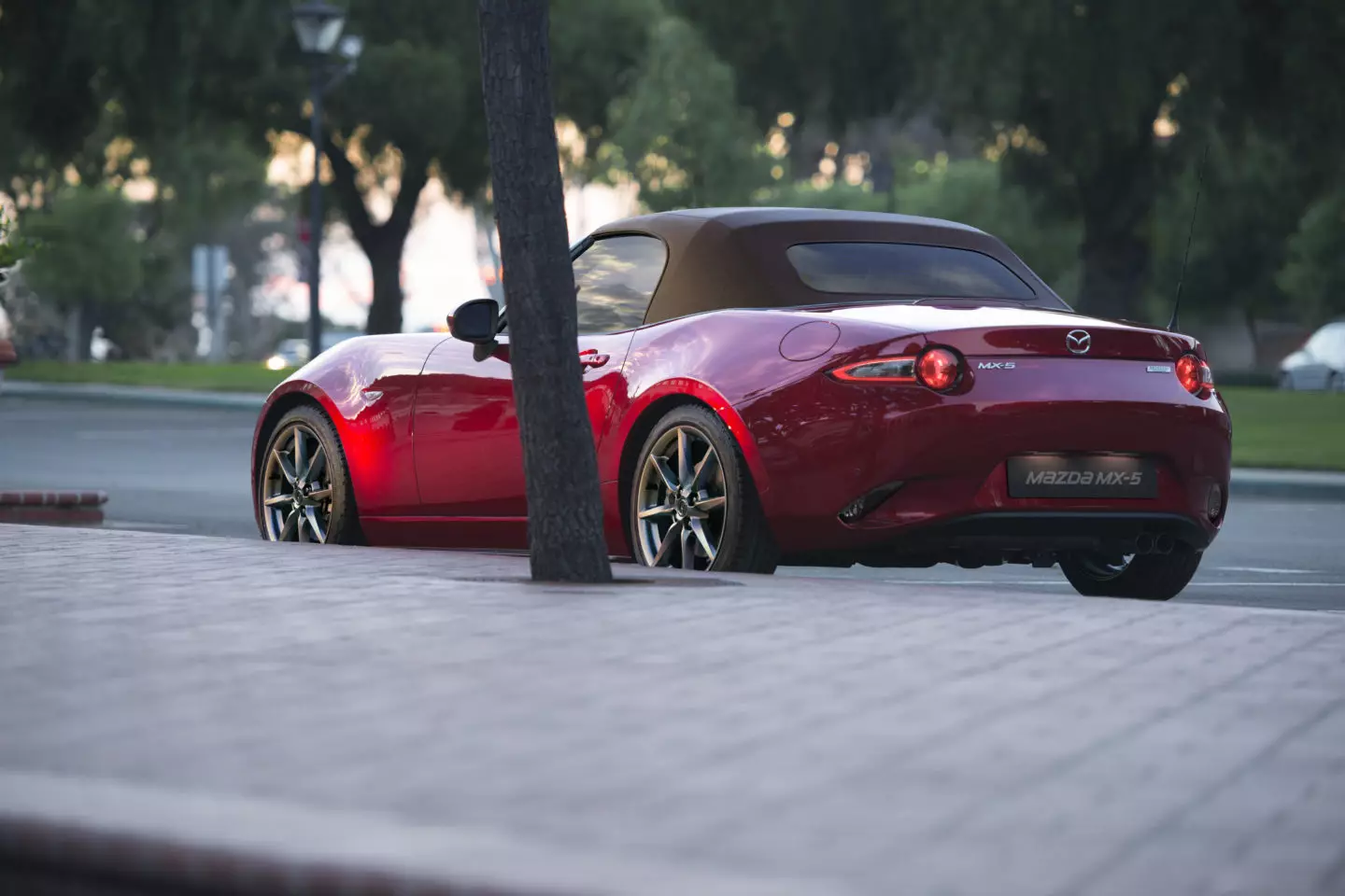 Mazda MX-5 2018 року