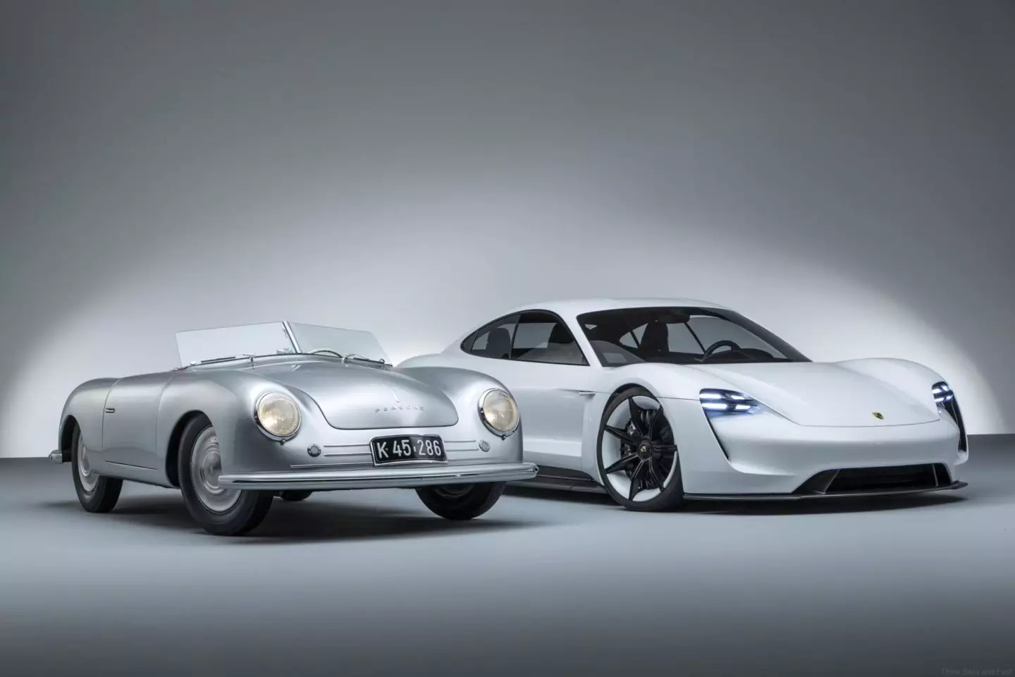 Porsche Mission E en 356