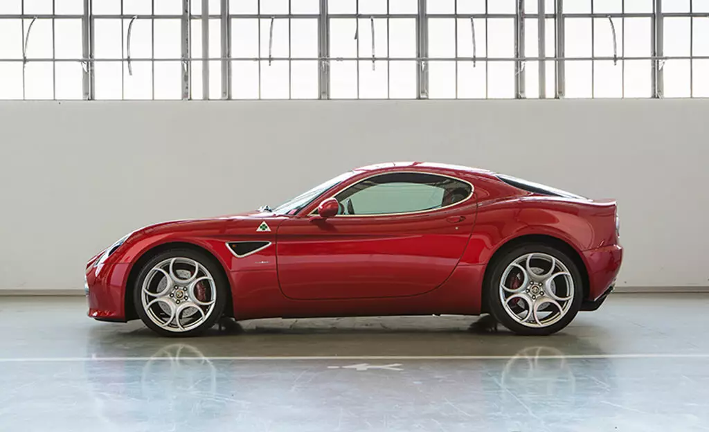 Alfa Romeo 8C Yarışması