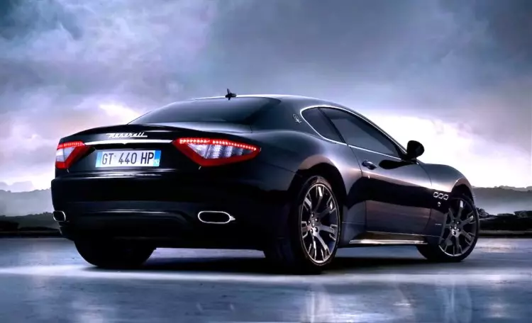 Maserati Gran Turismo Black Edition