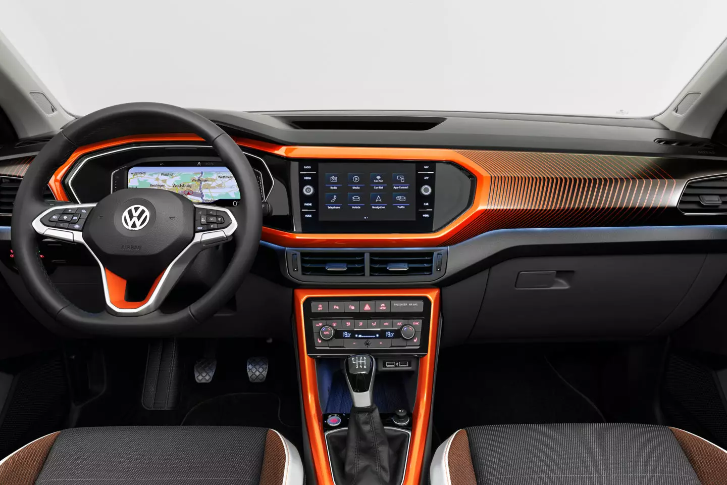 Volkswagen T-Cross ມາຮອດເດືອນເມສາ. ລາຄາທັງໝົດ 8416_3