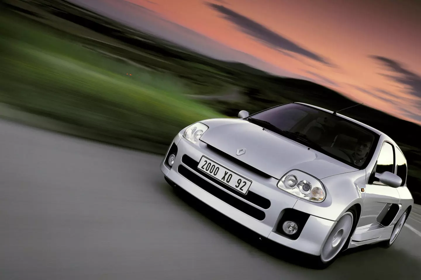 Renault Clio V6 ដំណាក់កាលទី 1