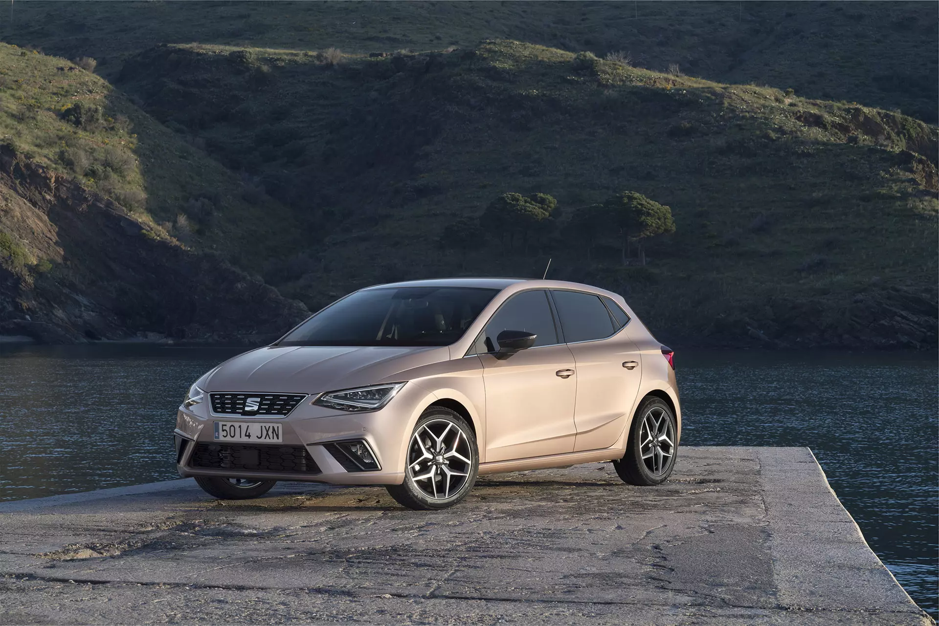 Ing setir saka SEAT Ibiza anyar. Kabeh paling anyar saka generasi kaping 5. 8512_7