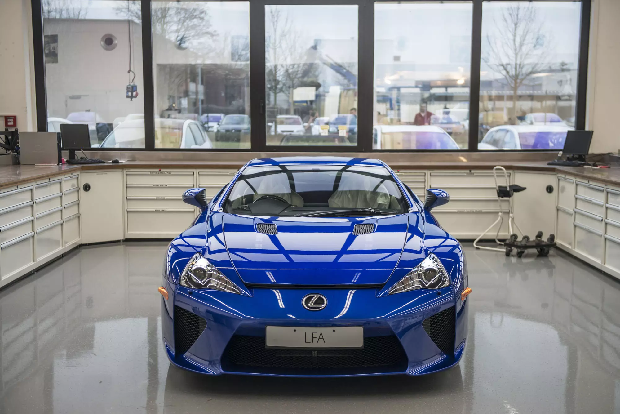 Pregled Lexusa LFA