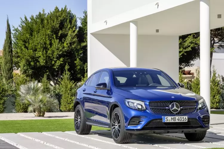 “Mersedes-Benz GLC Coupe” (17)