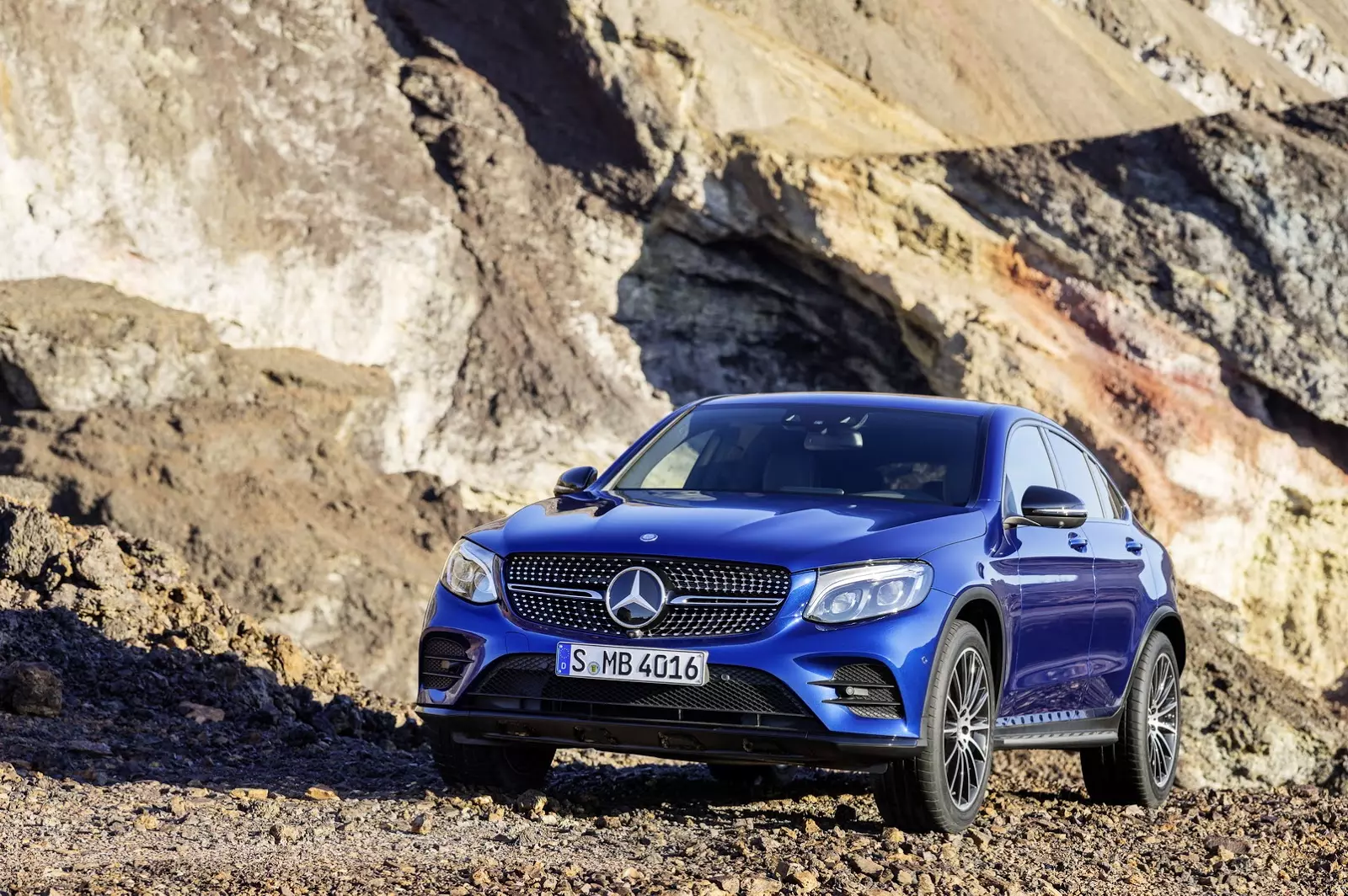 Mercedes-Benz GLC Coupé: il-crossover nieqes 8716_2