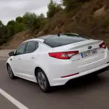 Kia Optima Hybrid 2013 - Sydkoreanske mærkes første hybrid 8727_11