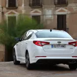 Kia Optima Hybrid 2013 - l-ewwel ibridu tal-marka tal-Korea t'Isfel 8727_8