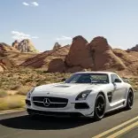 Mercedes SLS Black Series e Senotsoe: E bobebe ebile e matla ho feta 8779_13