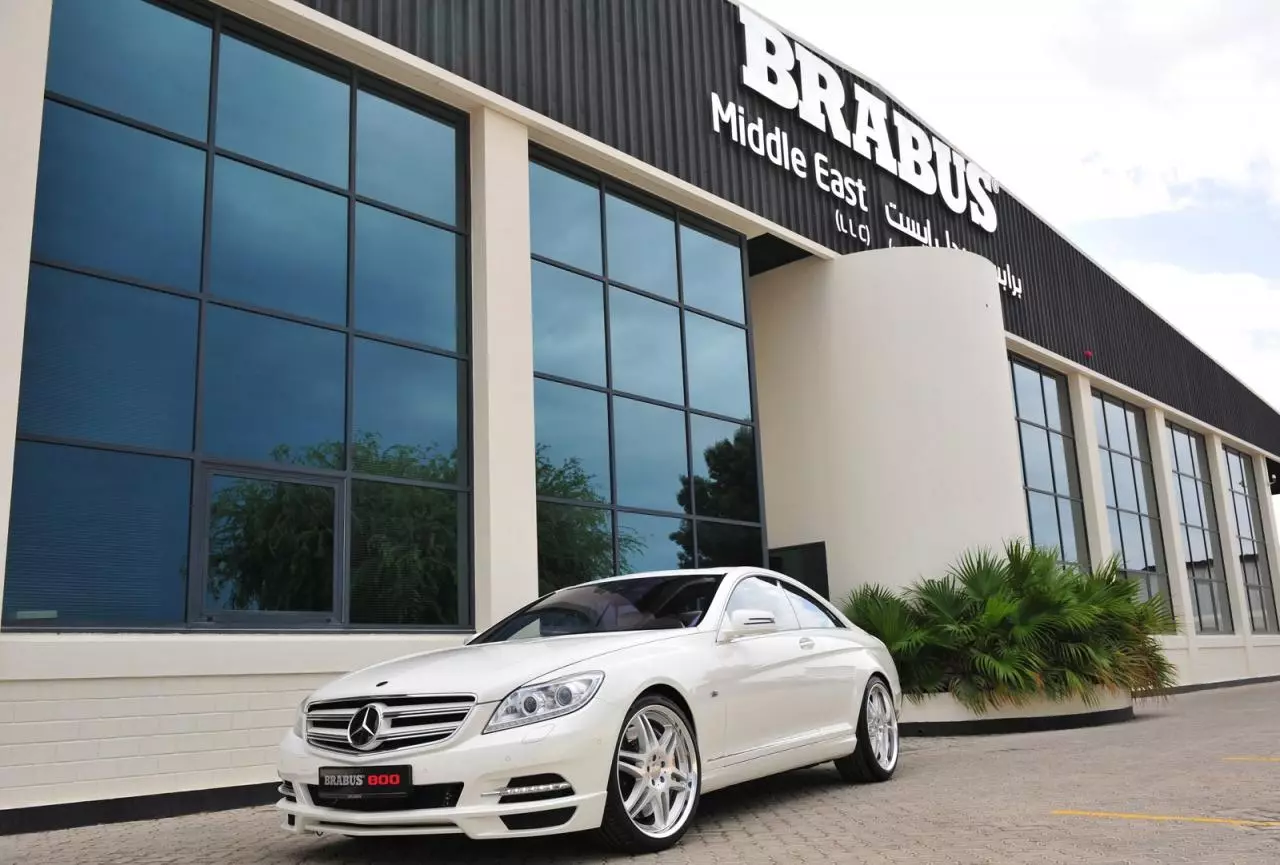 Brabus förvandlar den aristokratiska Mercedes CL600 till en 800 hk best! 8785_10