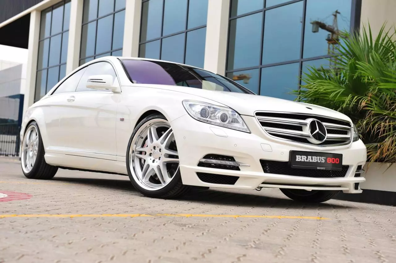 A Brabus az arisztokrata Mercedes CL600-at 800 LE-s vadállattá varázsolja! 8785_12