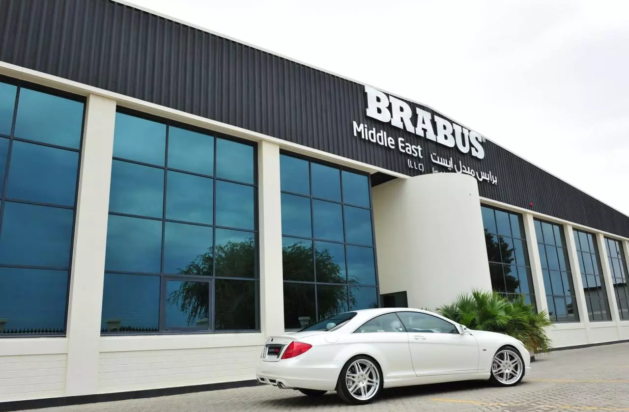 A Brabus az arisztokrata Mercedes CL600-at 800 LE-s vadállattá varázsolja! 8785_9