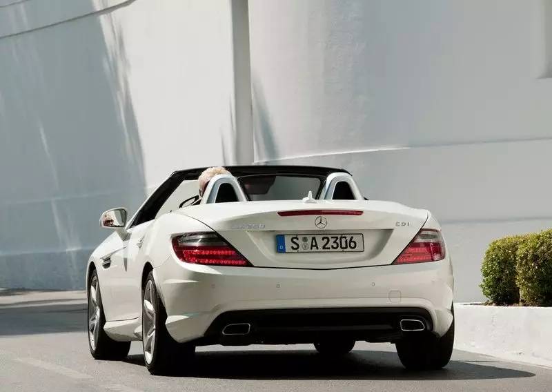 Mercedes SLK 250 CDI: פּריסעס זענען שוין באַוווסט 8786_4