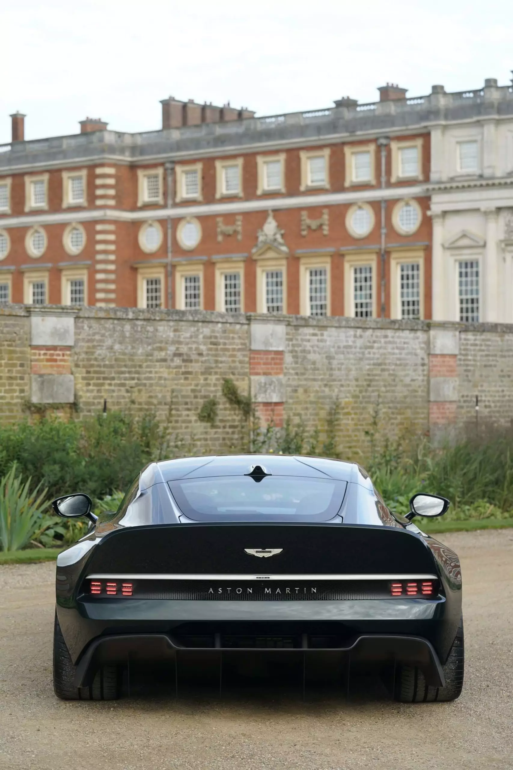 Aston Martin Victor