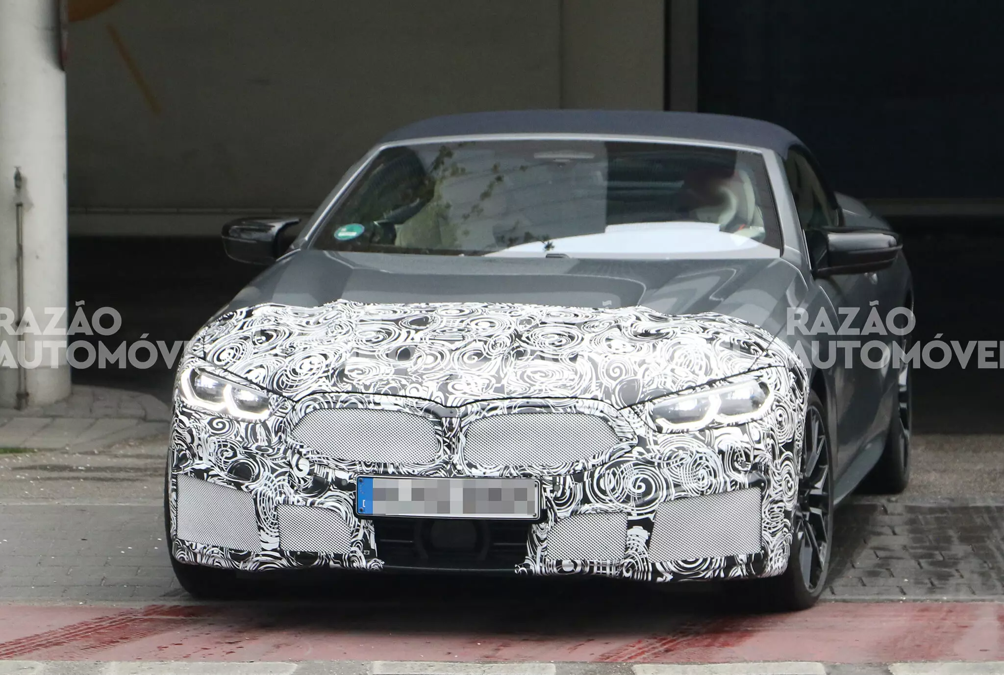 BMW 8 Series Convertible Photo Spy