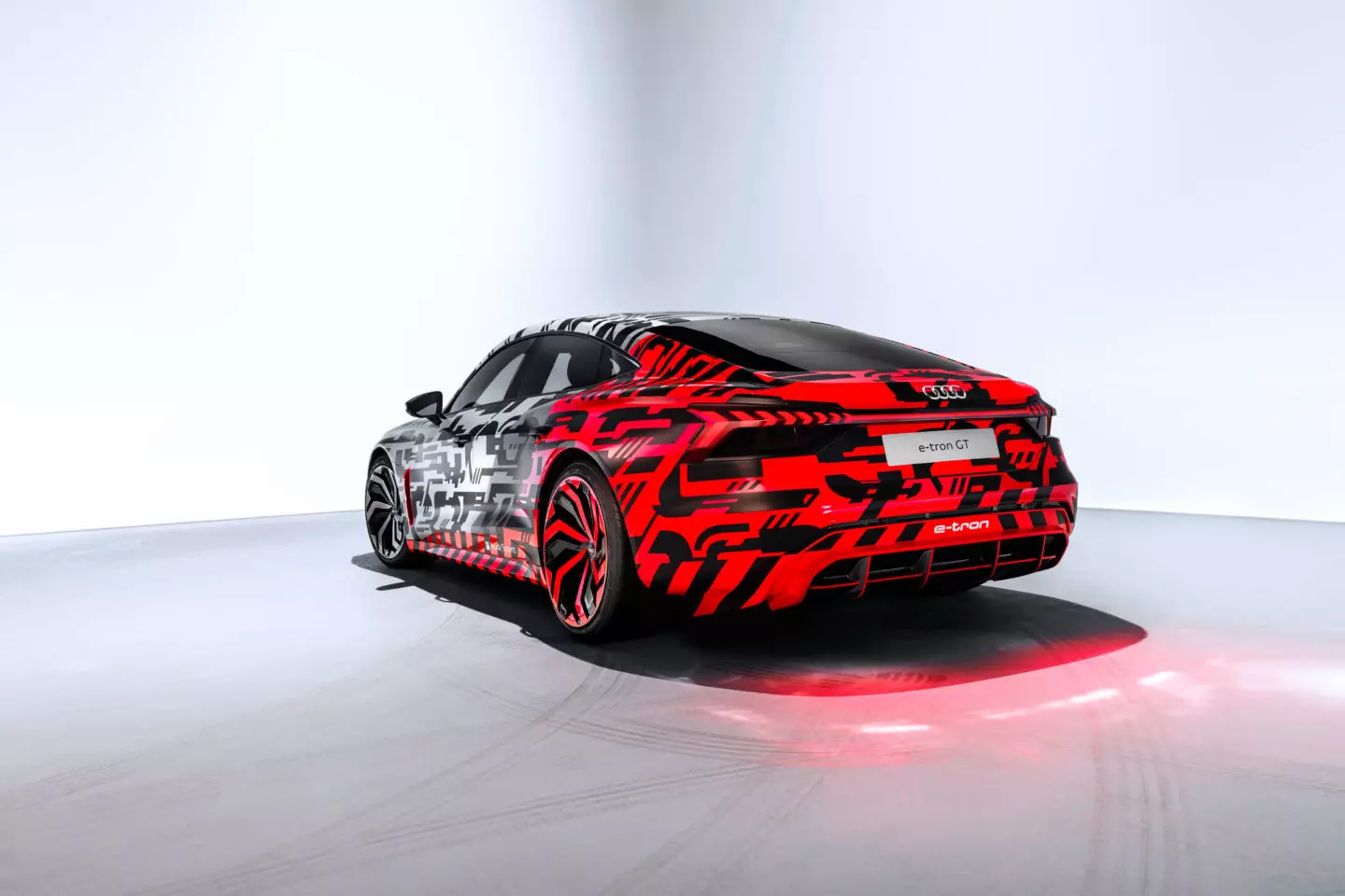 Канцэпт Audi e-tron GT