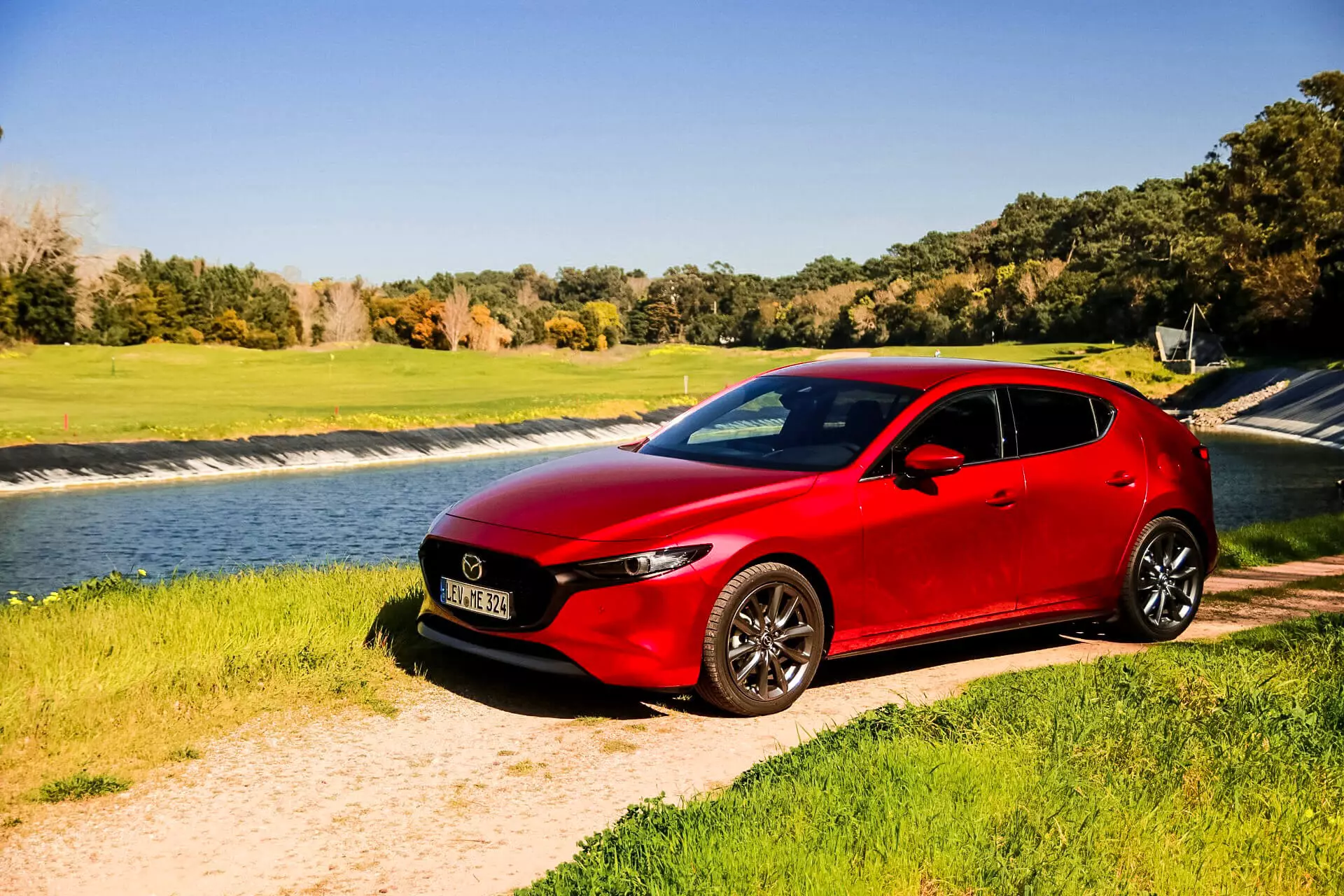 mazda3 newydd 2019