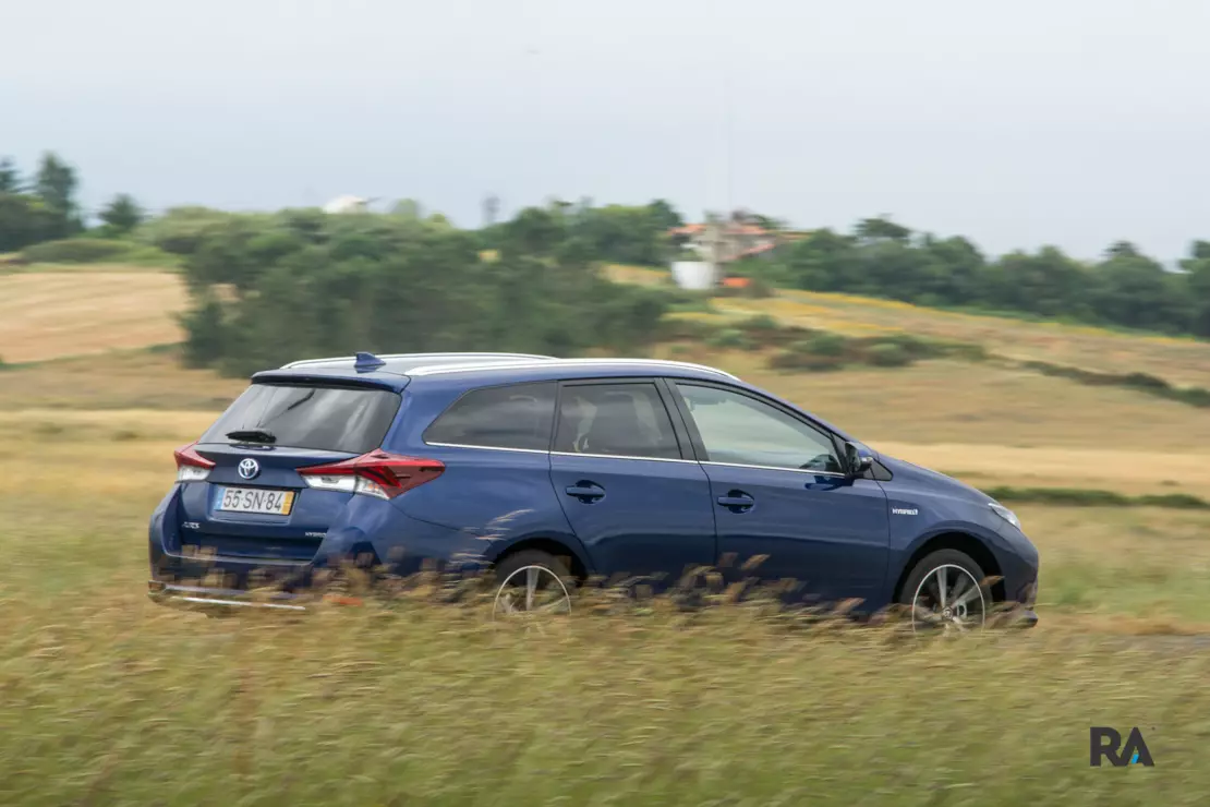 Toyota Auris Hybrid Touring Egwuregwu