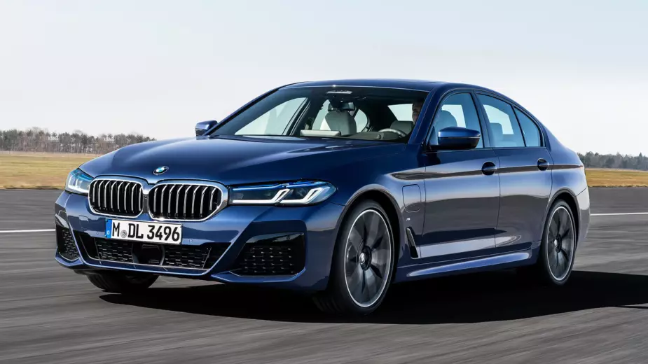 BMW 5 Series 2020. More style, more technology and more electronics