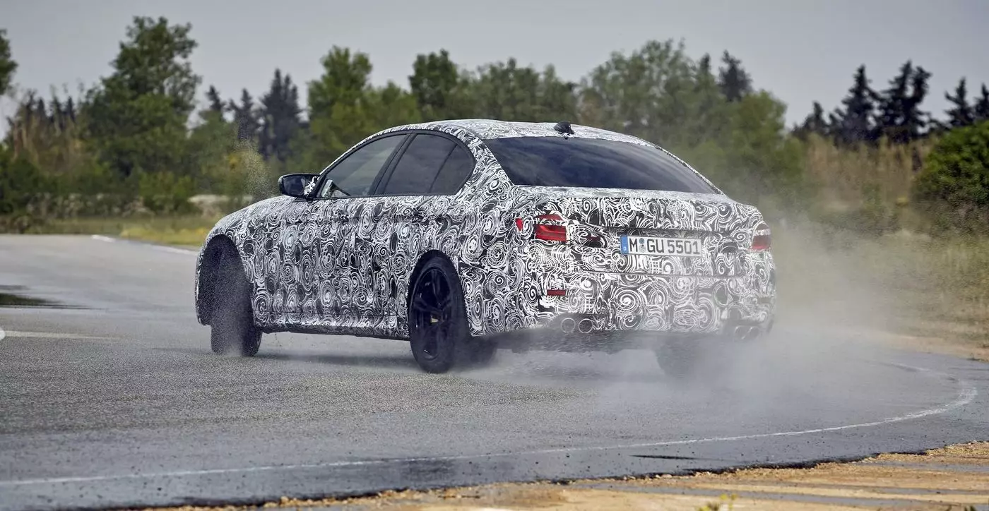 Es ist bereits offiziell. Neuer BMW M5 (F90) mit 600 PS Leistung 9186_1