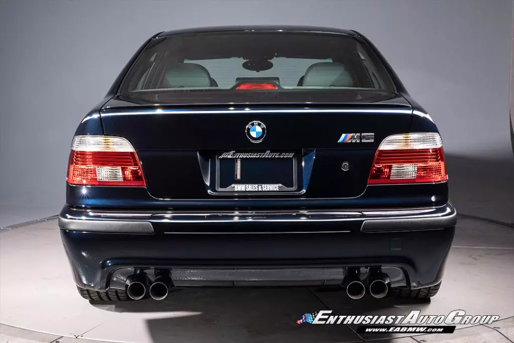 រថយន្ត BMW M5 E39