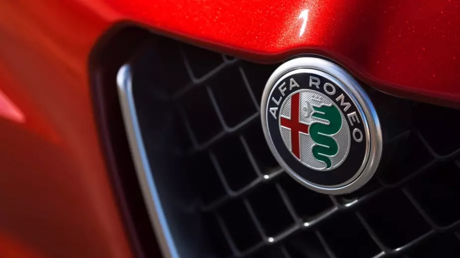 FCA-PSA нэгдэл нь жижиг Alfa Romeo цахилгаан SUV авчрах боломжтой